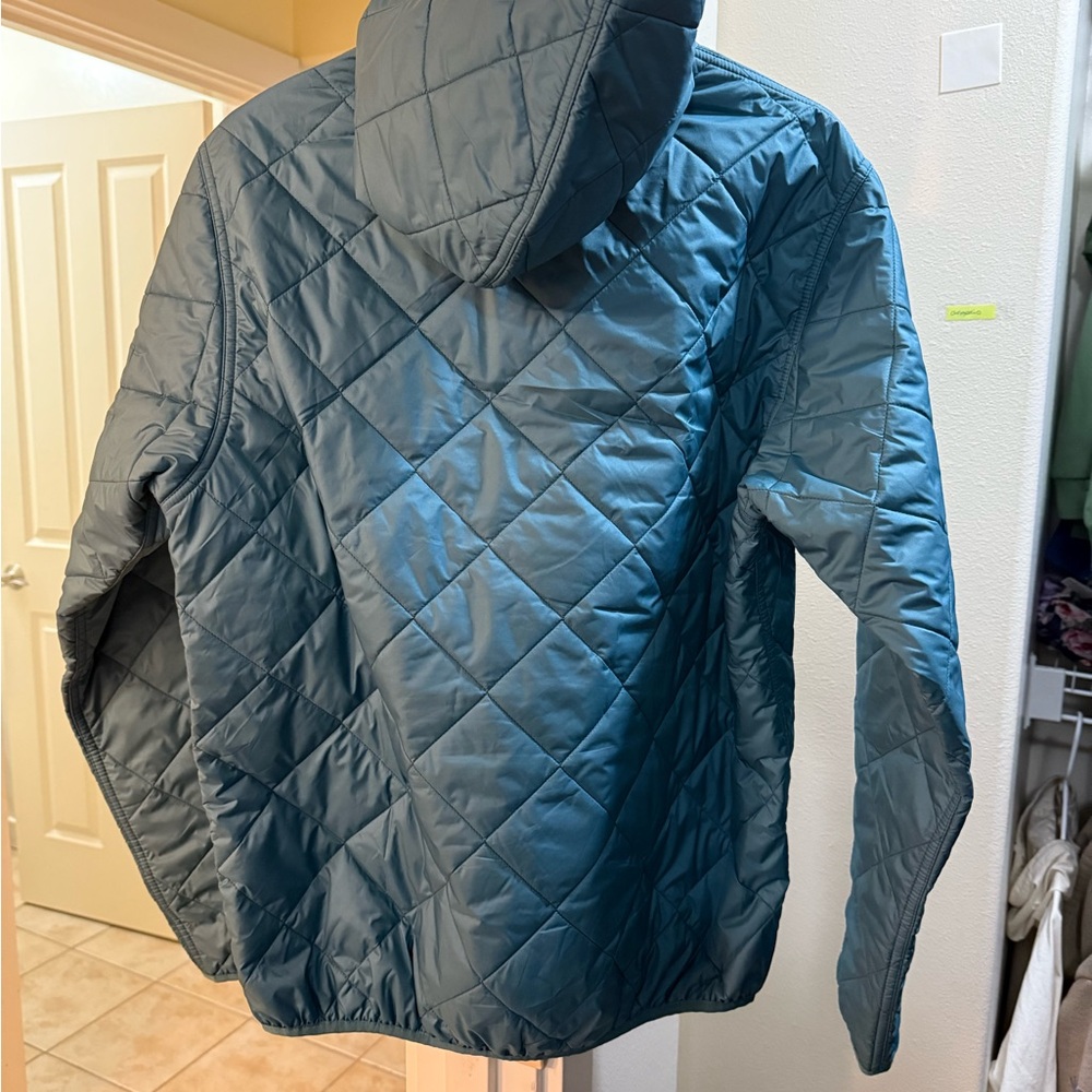Patagonia Men's Diamond Quilted Bomber Hoody - Picture 2 of 4
